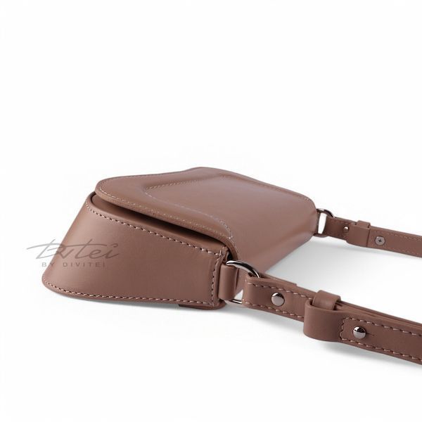 Women's Bag Eva in Cappuccino color